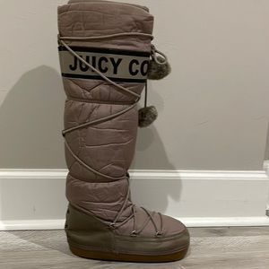 Vintage Juicy couture high snow boots, with cross-cross laces